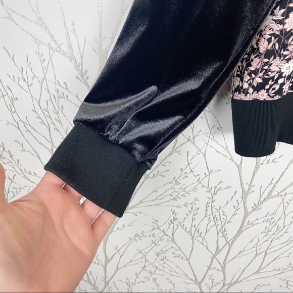 A NEW DAY BLACK Velvet Sleeve Cherry Blossom Bomber Jacket Zip-Up Medium - Picture 8 of 13